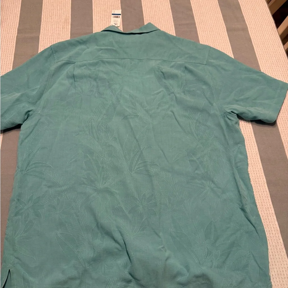 Tommy Bahama Aqua Casual Button Down Shirt - Picture 4 of 4